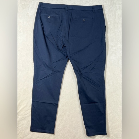 NWT TAYLRD 44W 32L Classic Navy Chino Pants Stretch Cotton Spill Resistant - Picture 7 of 8